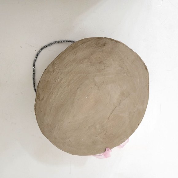 Resin Easter Bonnet Basket - Picture 4 of 5